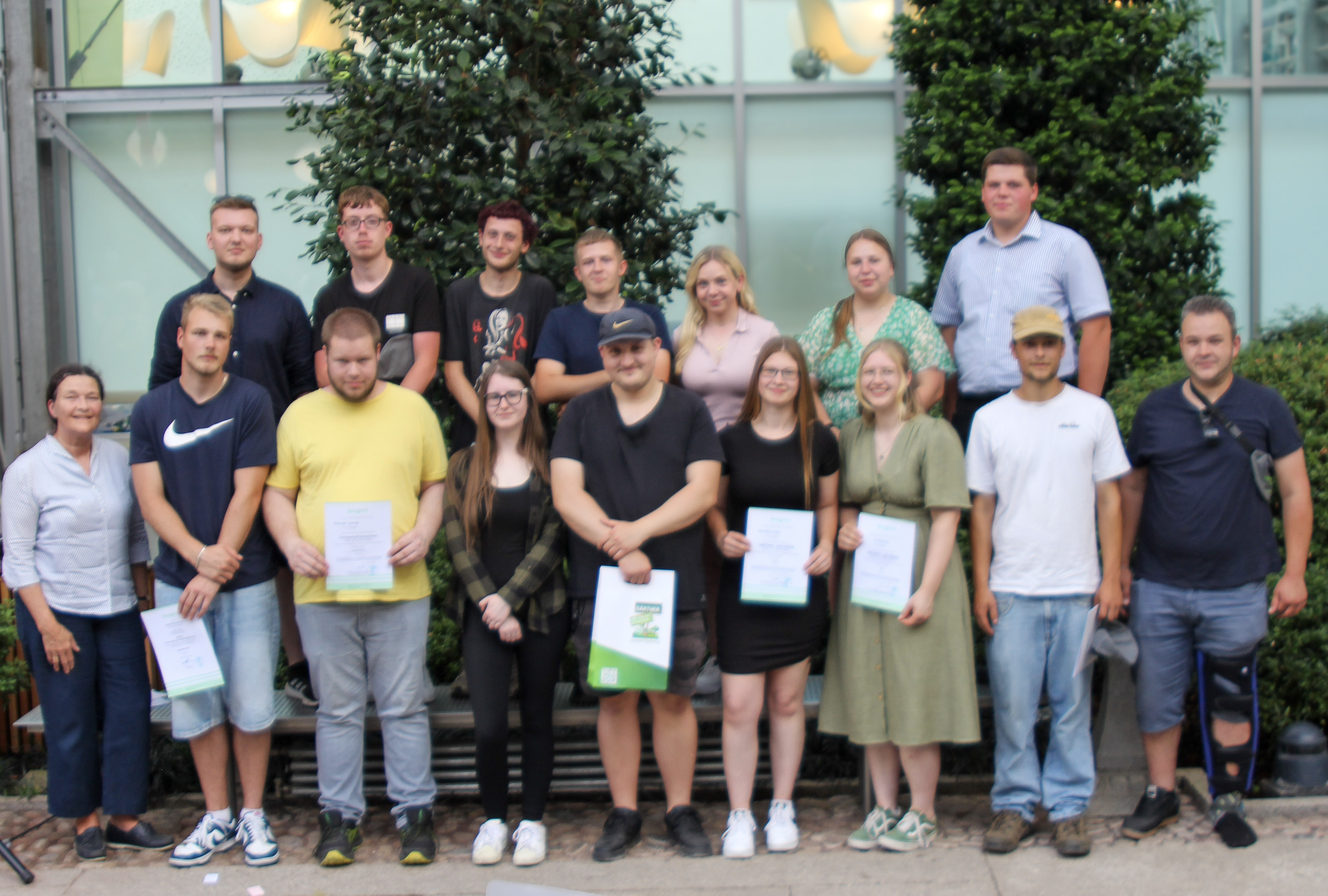 GÄ23 und WGÄ23 Hier sehen sie unsere diesjährigen Abschlussklassen.